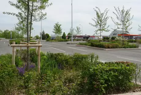 Savart Paysage – paysagiste urbaniste – urbaniste - paysagiste marne - paysagiste urbaniste marne - zone commerciale - paysagiste concepteur marne - parking – aménagement paysager parking - biodiversité – cycle naturel – perméabilité – ilot de fraîcheur -